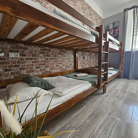 Deja Vu Hostel